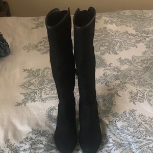 Vince Camuto Black pebbled leather boots size 8.5